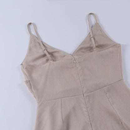 Aftenkjole med Cowl Neckline og Slids
