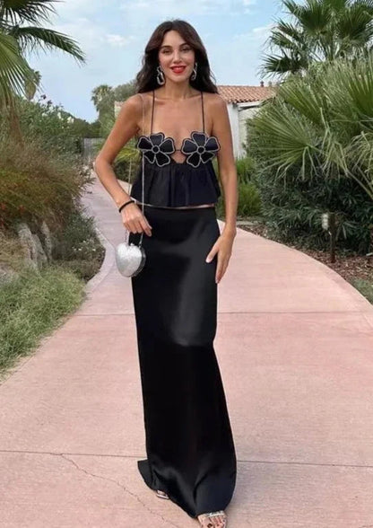 Blomstertop med Peplum og Halterneck