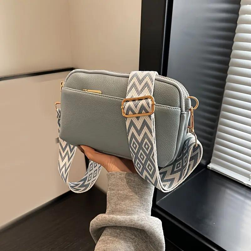 Crossbody Taske med Geometrisk Rem