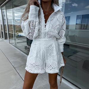 Dame Blonde Blusekjole – Langærmet med Shortsfor-83324-15adcc06-553d-4868-8892-0c1f4c56e2a8