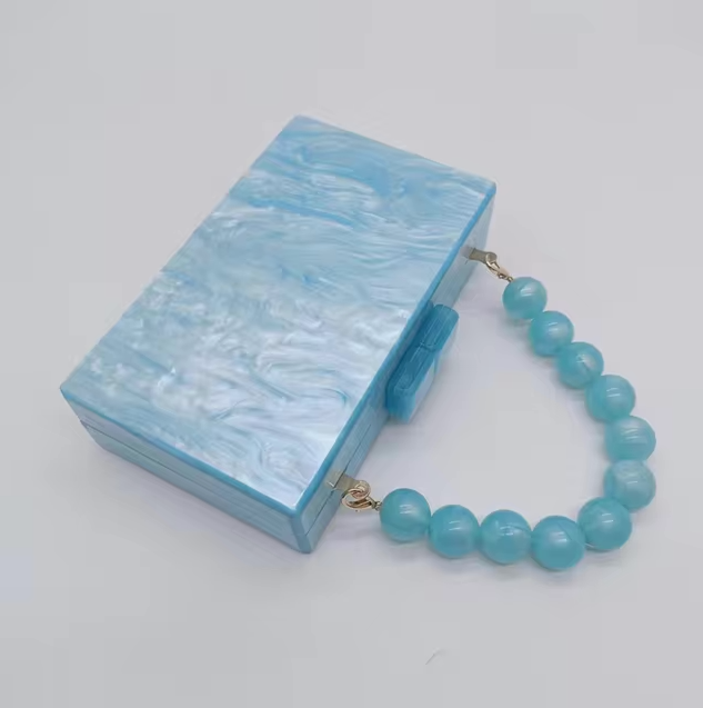 Skulpturel Clutch med Marmor og Perler