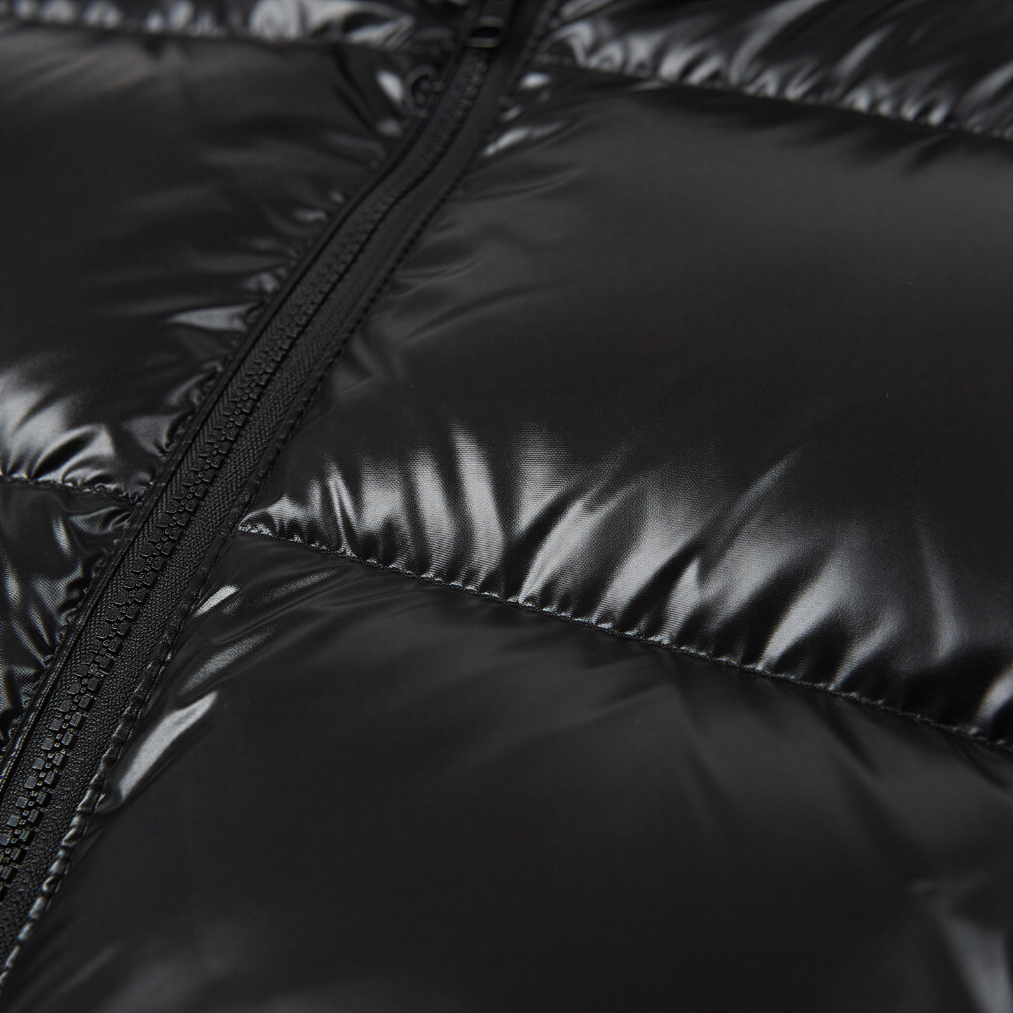 Jasmine Elegant højglans pufferjakke