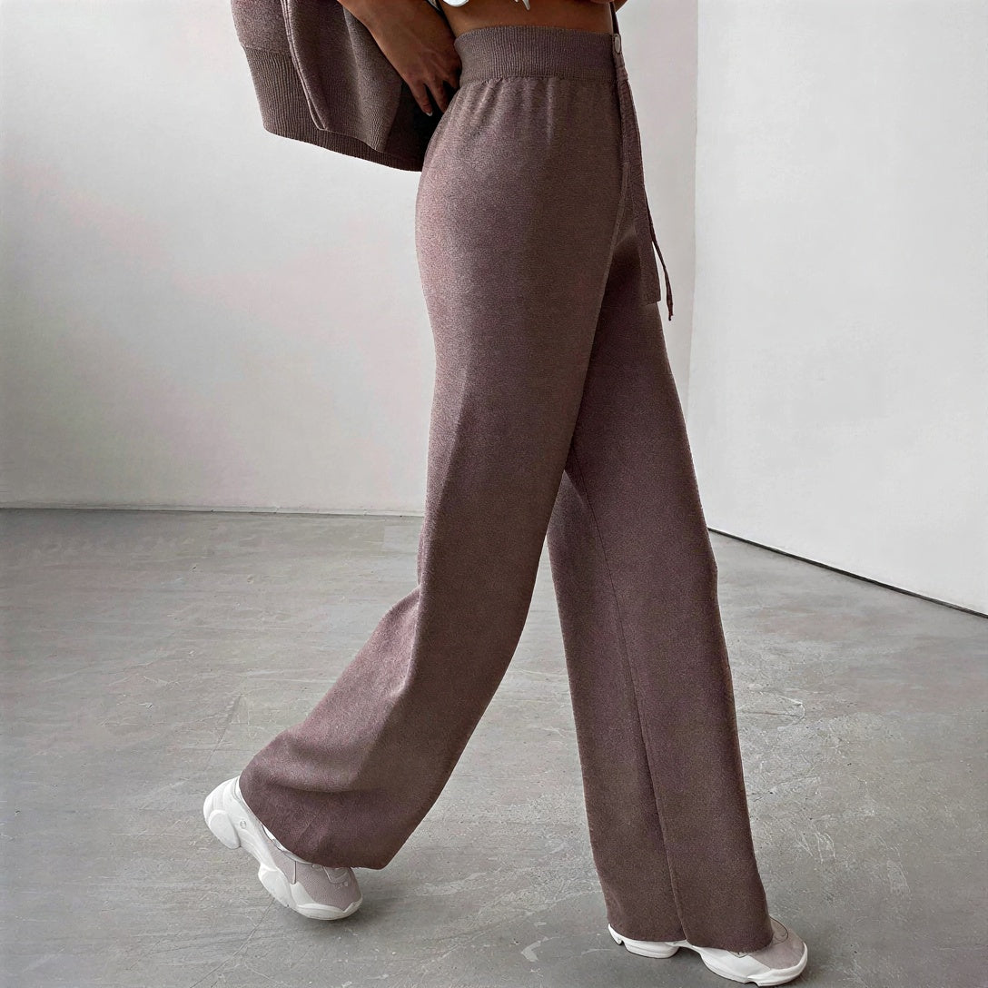 Afslappet Strik Sæt | Høj Hals & Vide Ben | Hjemmebrug & Fritid