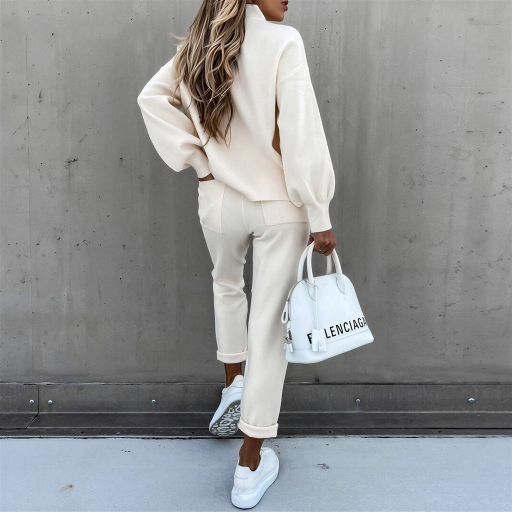 Afslappet Strikket Sæt | Høj Hals & Jogger | Helårsbrug