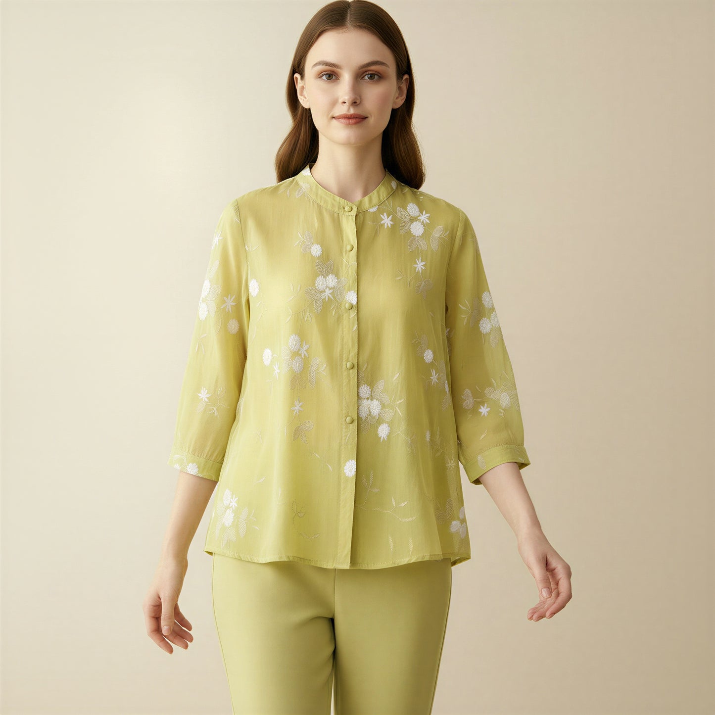 Elegant Broderet Bluse | Blomstermønster | Sommerens Must-Have