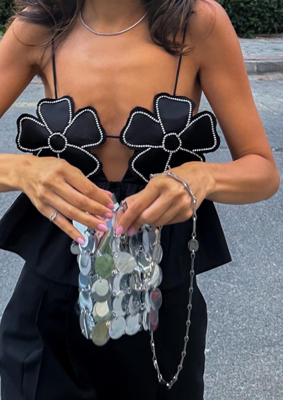 Blomstertop med Peplum og Halterneck