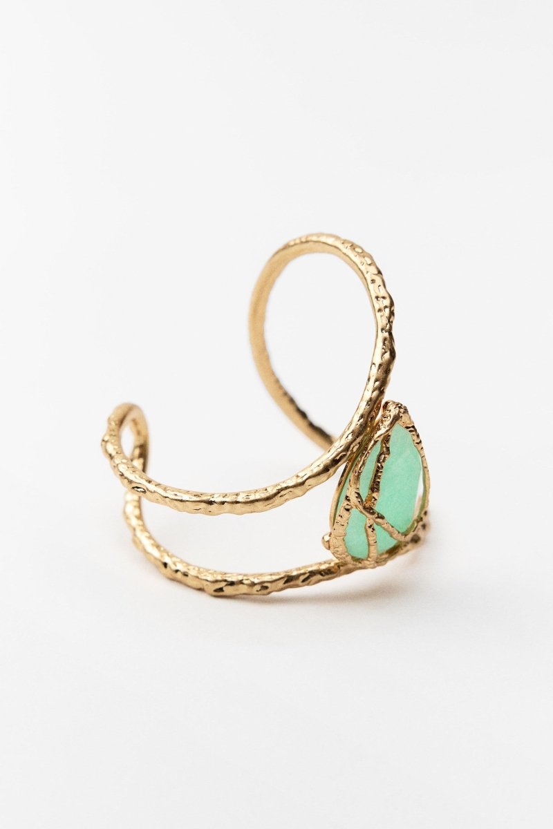 Skulpturel Armring med Oval Ædelsten