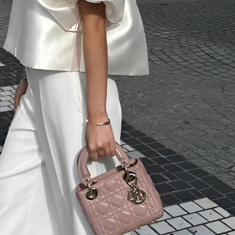 Quiltet Håndtaske med Guld-tone Charm