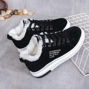 Sneakers med Faux Fur og Tyk Sål