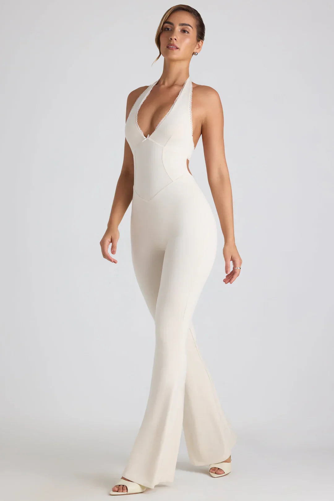 Dame Jumpsuit – Ribbet, Halterudskæring, Svajende Ben, Figursyet Silhuet-83502-3a6e80a4-9e2e-4edb-aad6-74190e45bd52