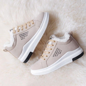 Sneakers med Faux Fur og Tyk Sål
