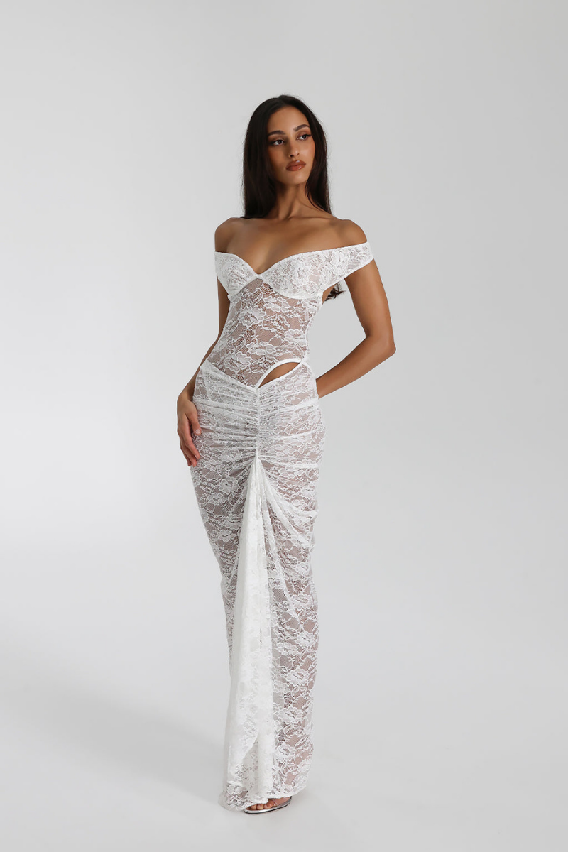 Blondekjole med Off-Shoulder og Asymmetrisk Kant