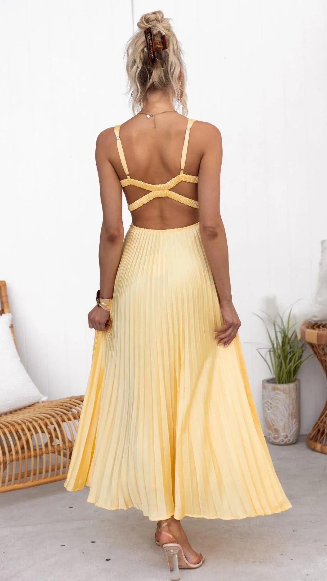 Mandy | Elegant Yellow Pleated V-Neck Maxi Dress - Image 5