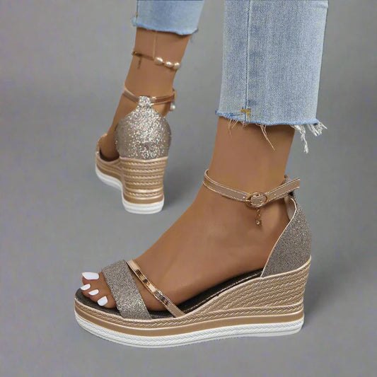 Glitter Plateau Kilehæl Sandaler til Kvinder med Ankelrem og Åben Tå – Komfortabel Glamour til Sommerfester-83231-4bc09d8d-c282-4921-aecd-536fb7fb3268