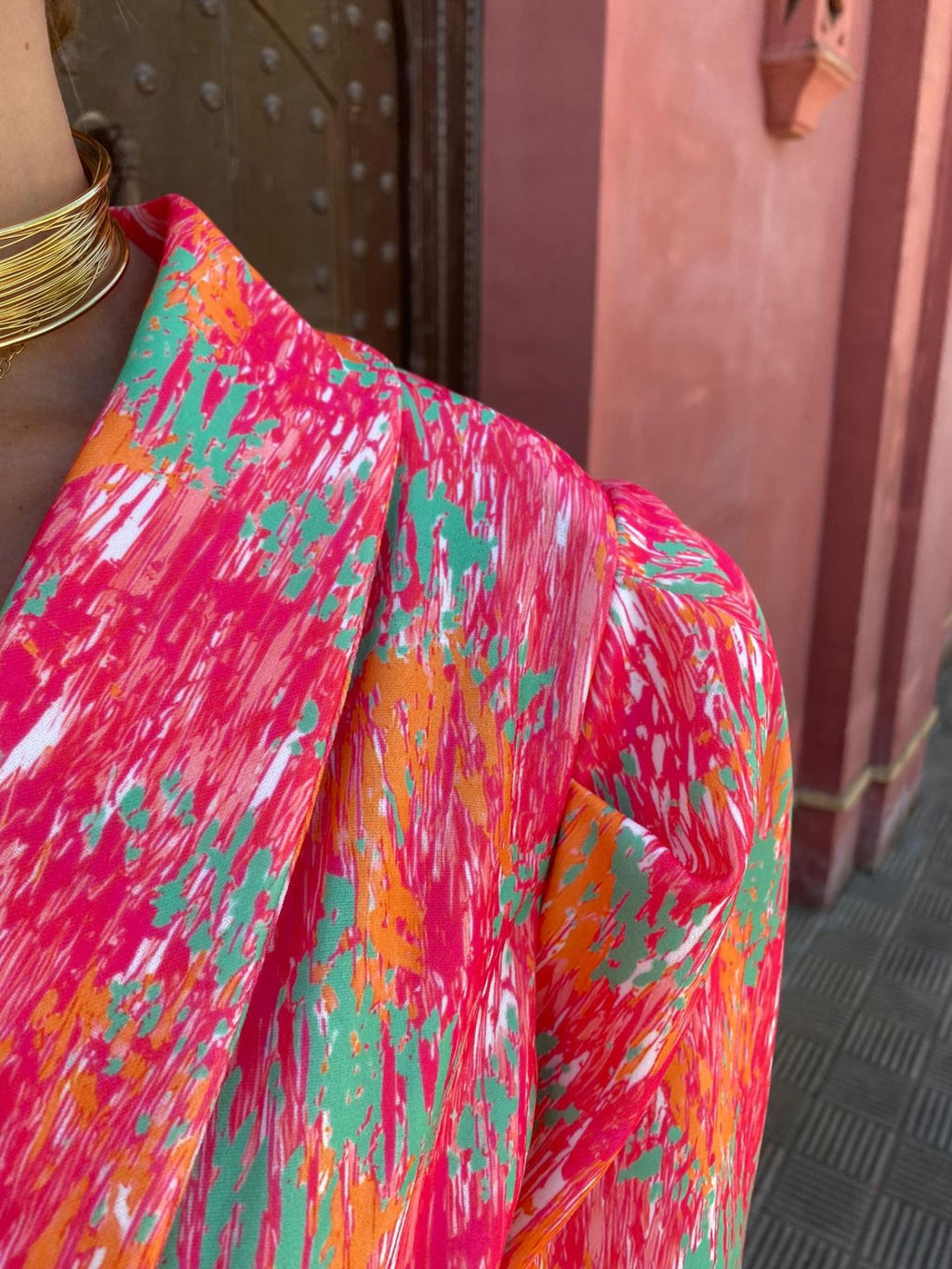 Abstrakt Wrap Romper med Bælte