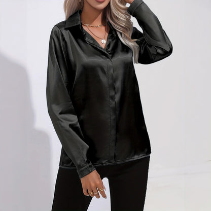 Satin Bluse - Klassisk Krave & Figursyet