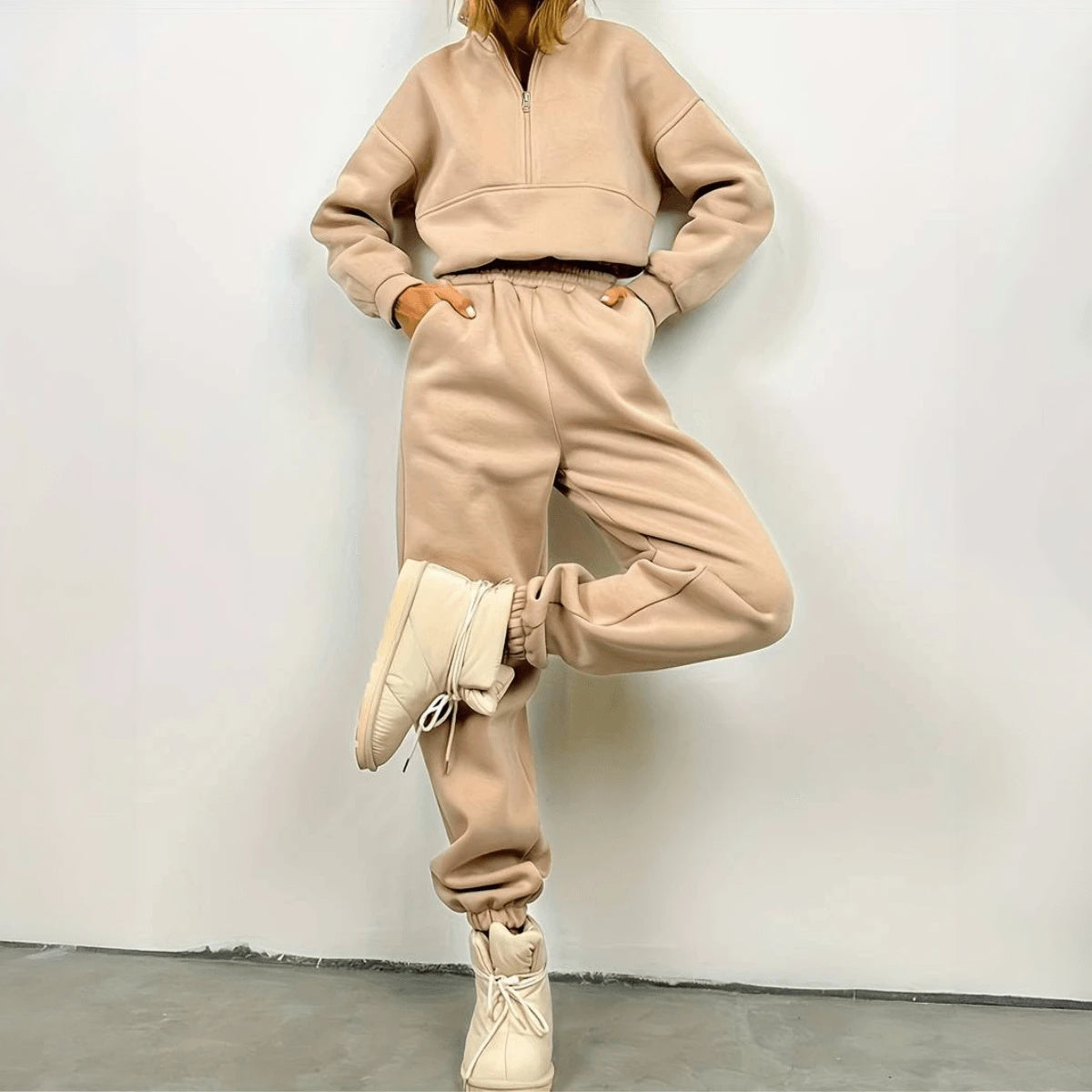 Aktivt Sæt med Kvart Lynlås og Høj Krave