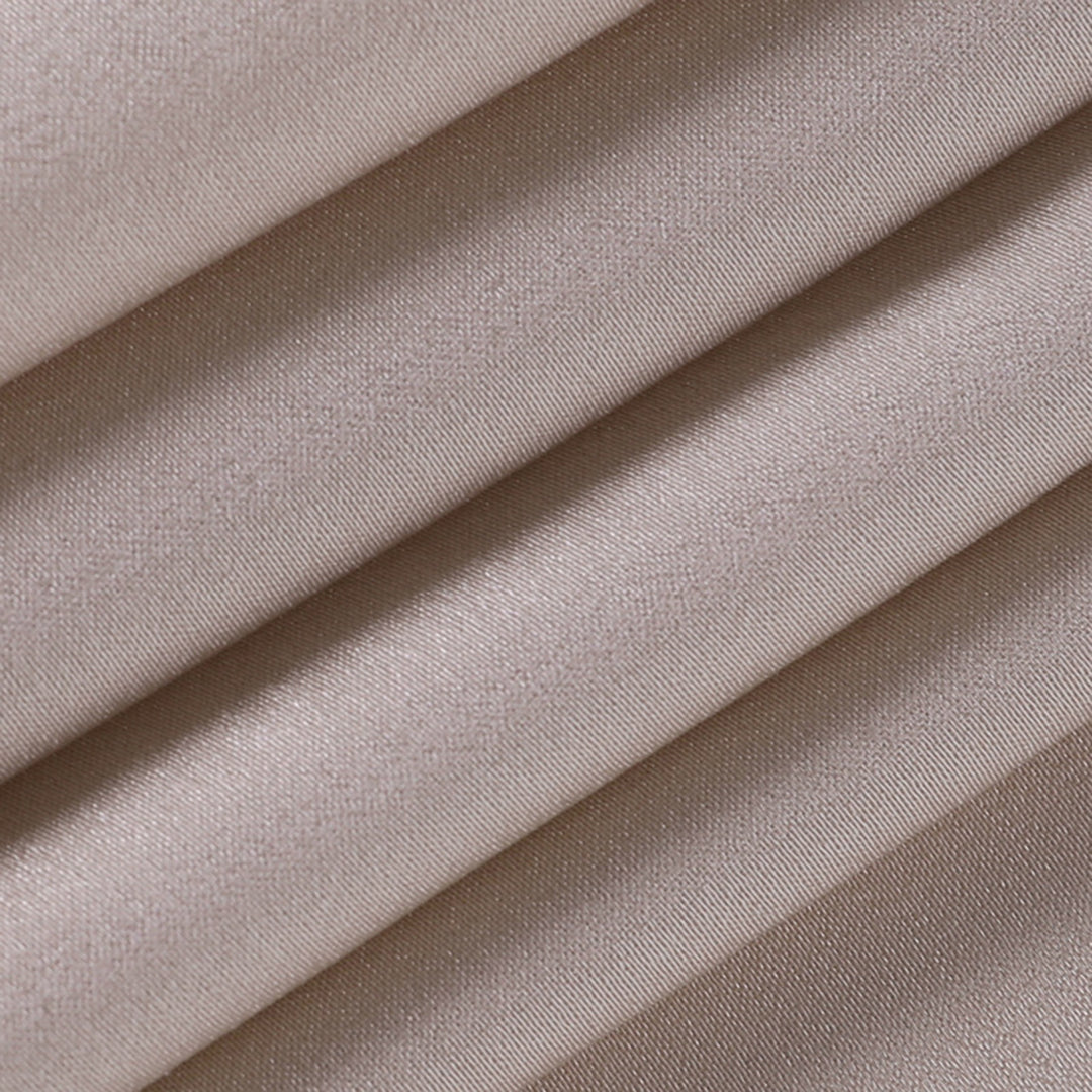 Aftenkjole med Cowl Neckline og Slids