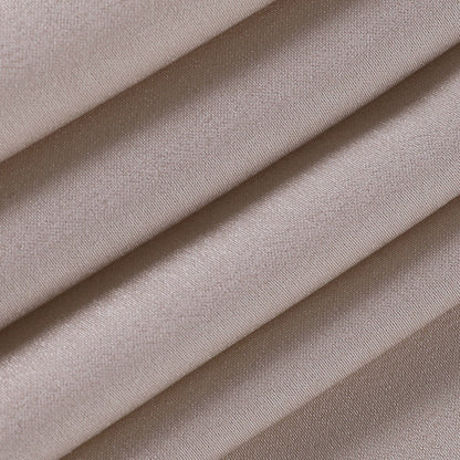 Aftenkjole med Cowl Neckline og Slids
