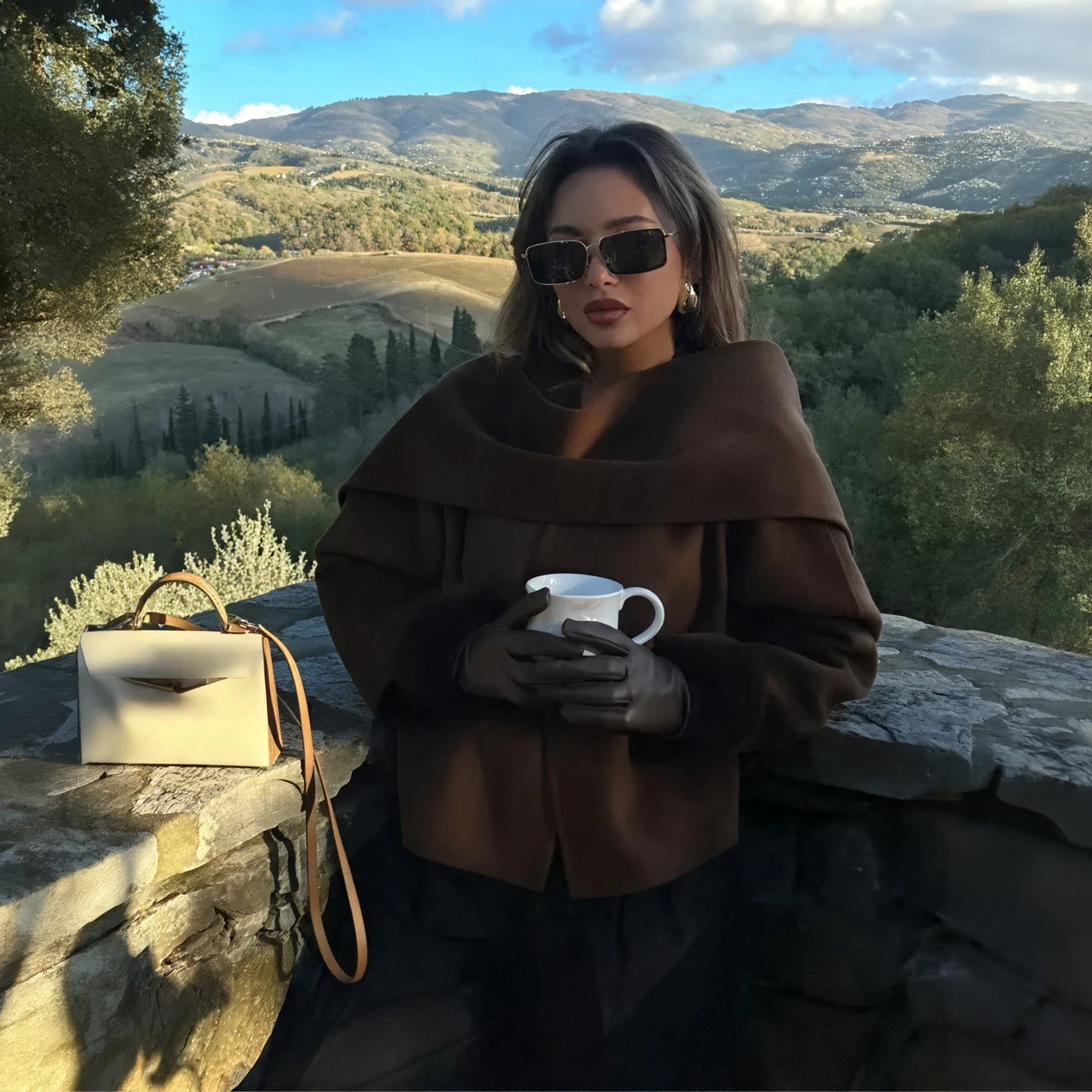 Elegant Outerwear med Drapéret Design