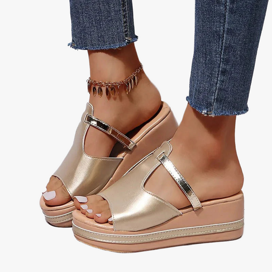 Moderne platform sandaler til sommer