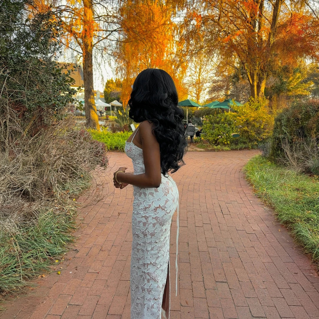 Blondekjole med Stropper og Sweetheart-udskæring