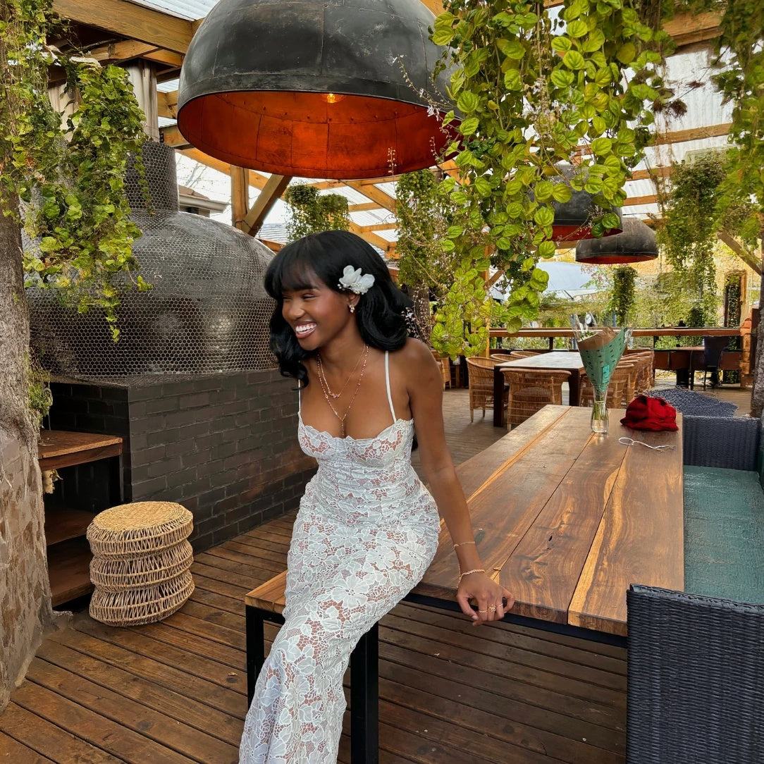 Blondekjole med Stropper og Sweetheart-udskæring