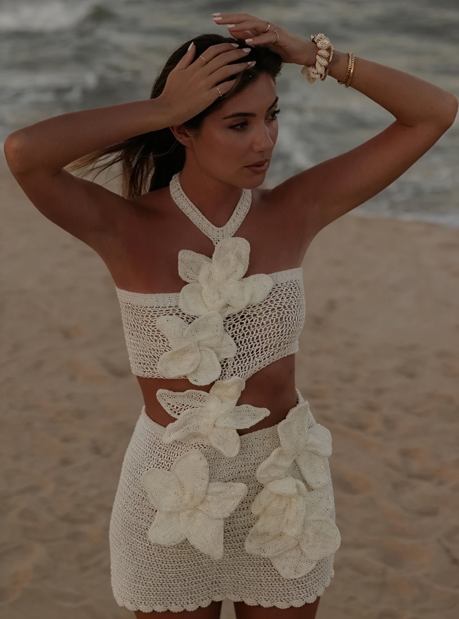 Boheme Crochet Mini Kjole med Blomster