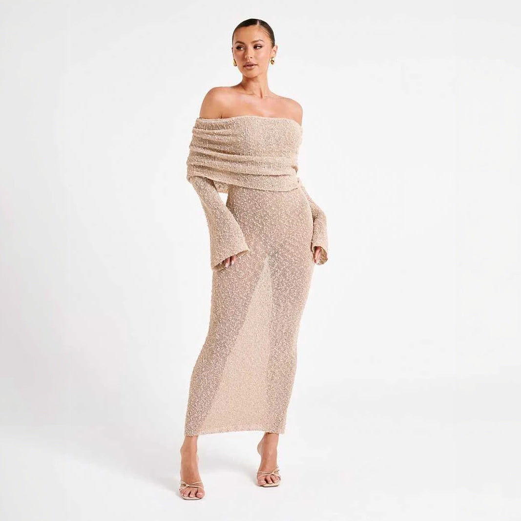 Skinnende Kjole med Off-Shoulder og Flared Ærmer