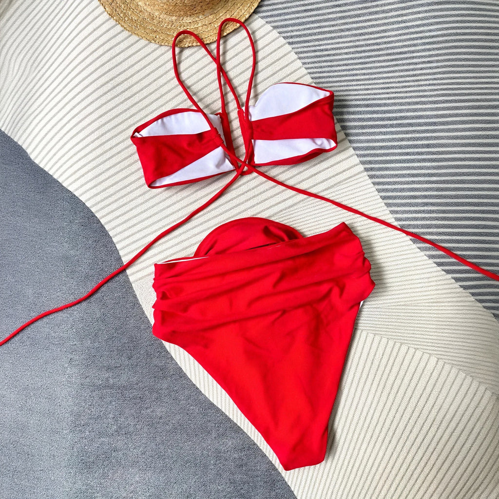 Blomstret badedragt med høj talje