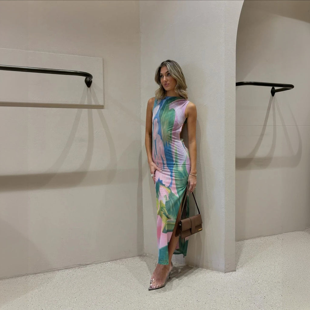 Blomstret Kjole - Figursyet, Høj Hals