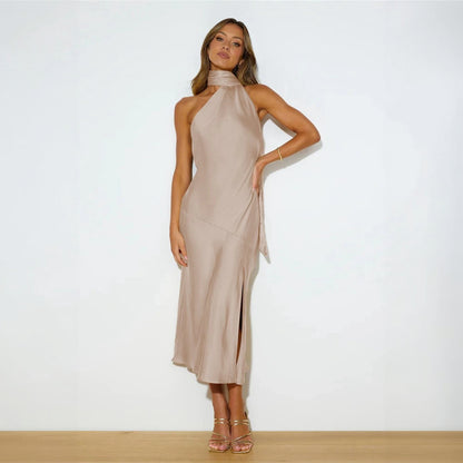 Asymmetrisk Midi-Kjole med Halterneck
