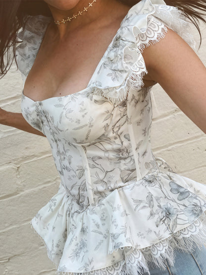 Blomstret Top - Pufærmer & Blonde