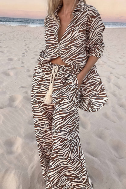 Zebra Sæt med Vide Bukser og Skjorte