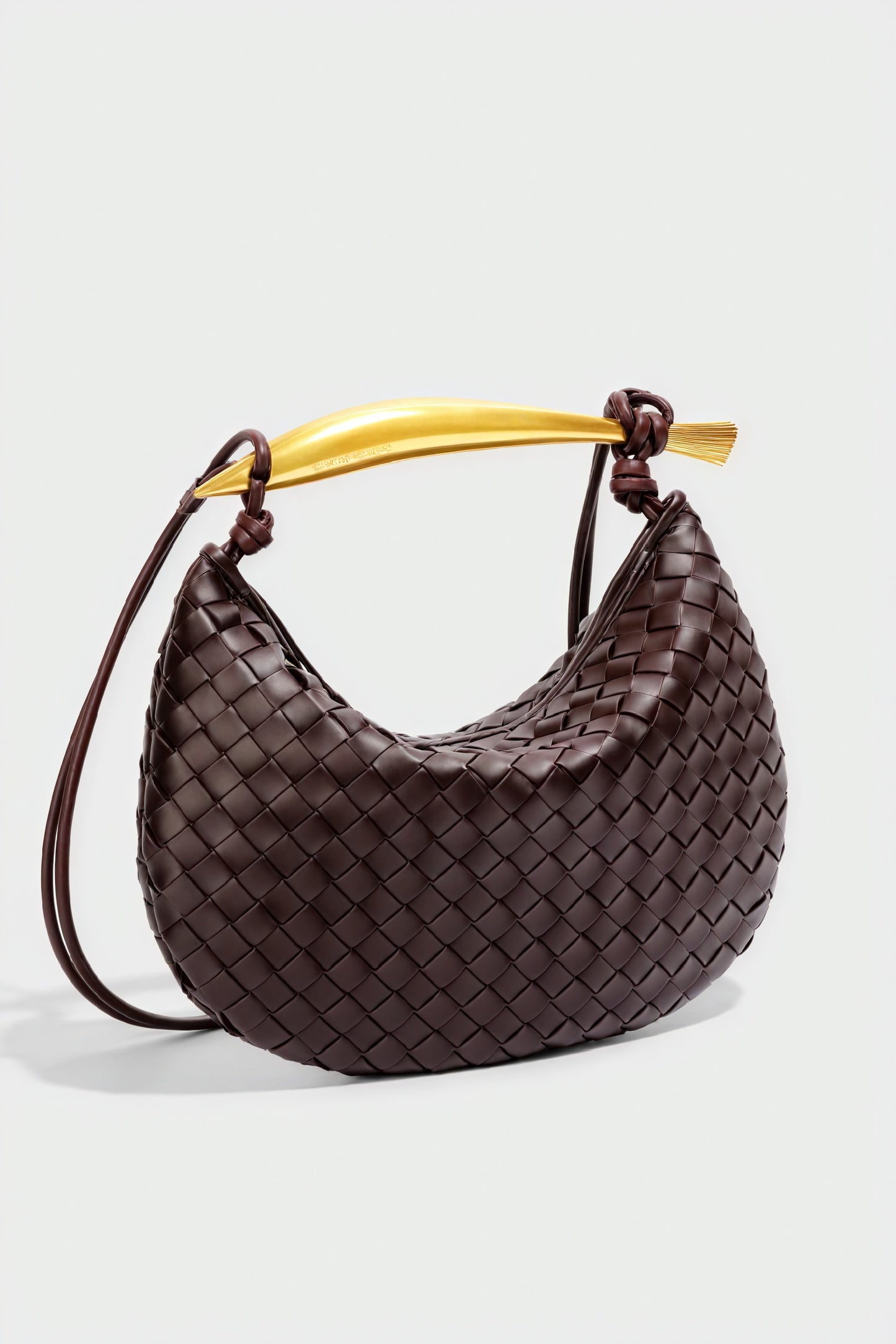Elegant Vævet Håndtaske med Detaljer