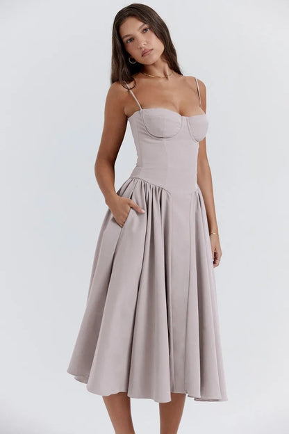 Dame Kjole – Midi, Struktureret Overdel, Plisseret Skørt, Spaghettistropper, Lommer, Elegant Stil-83506-7a50ceae-9c21-443c-acd1-e1803534006f