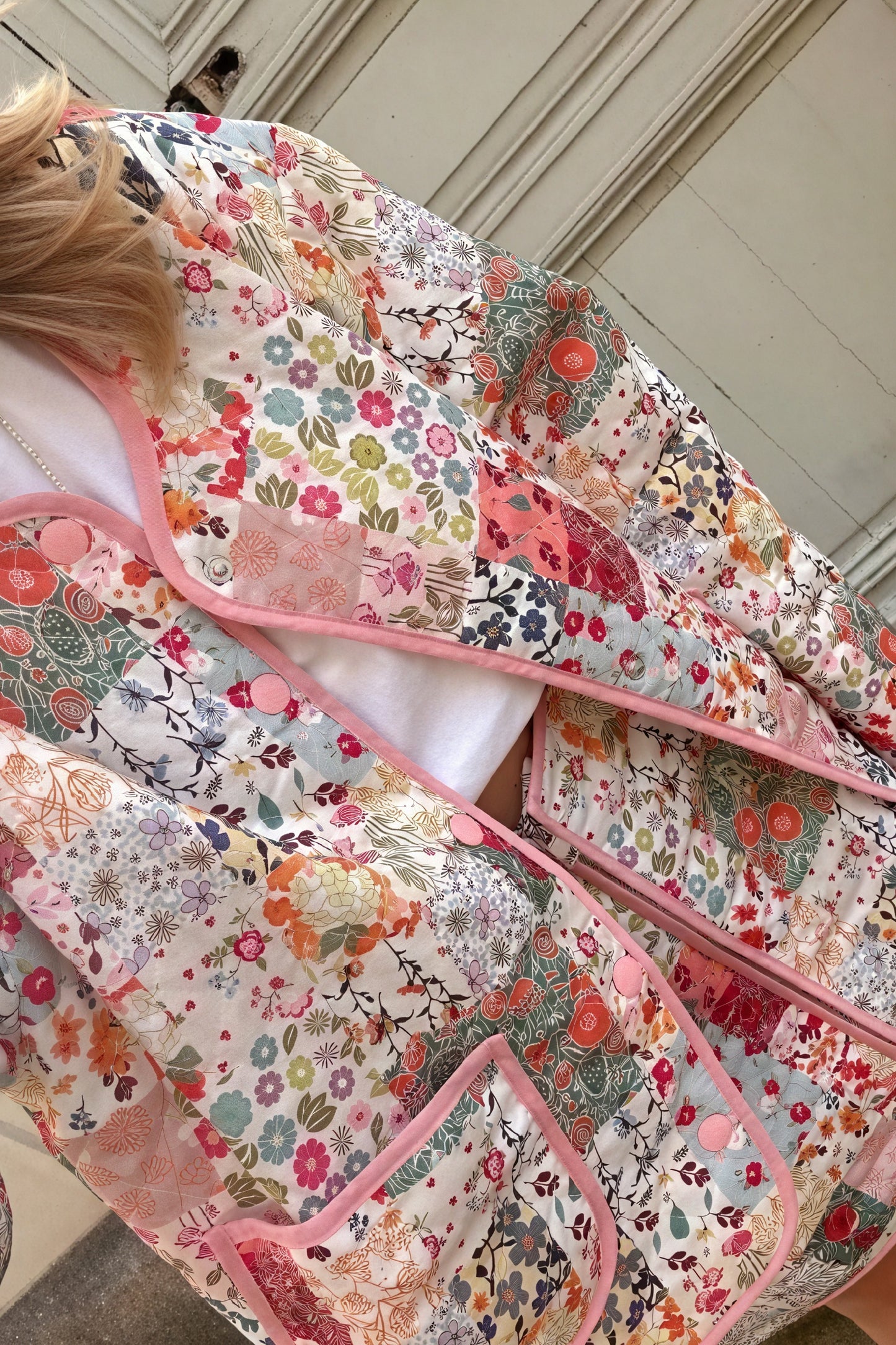 Boheme Patchwork Jakke – Unik & Komfortabel