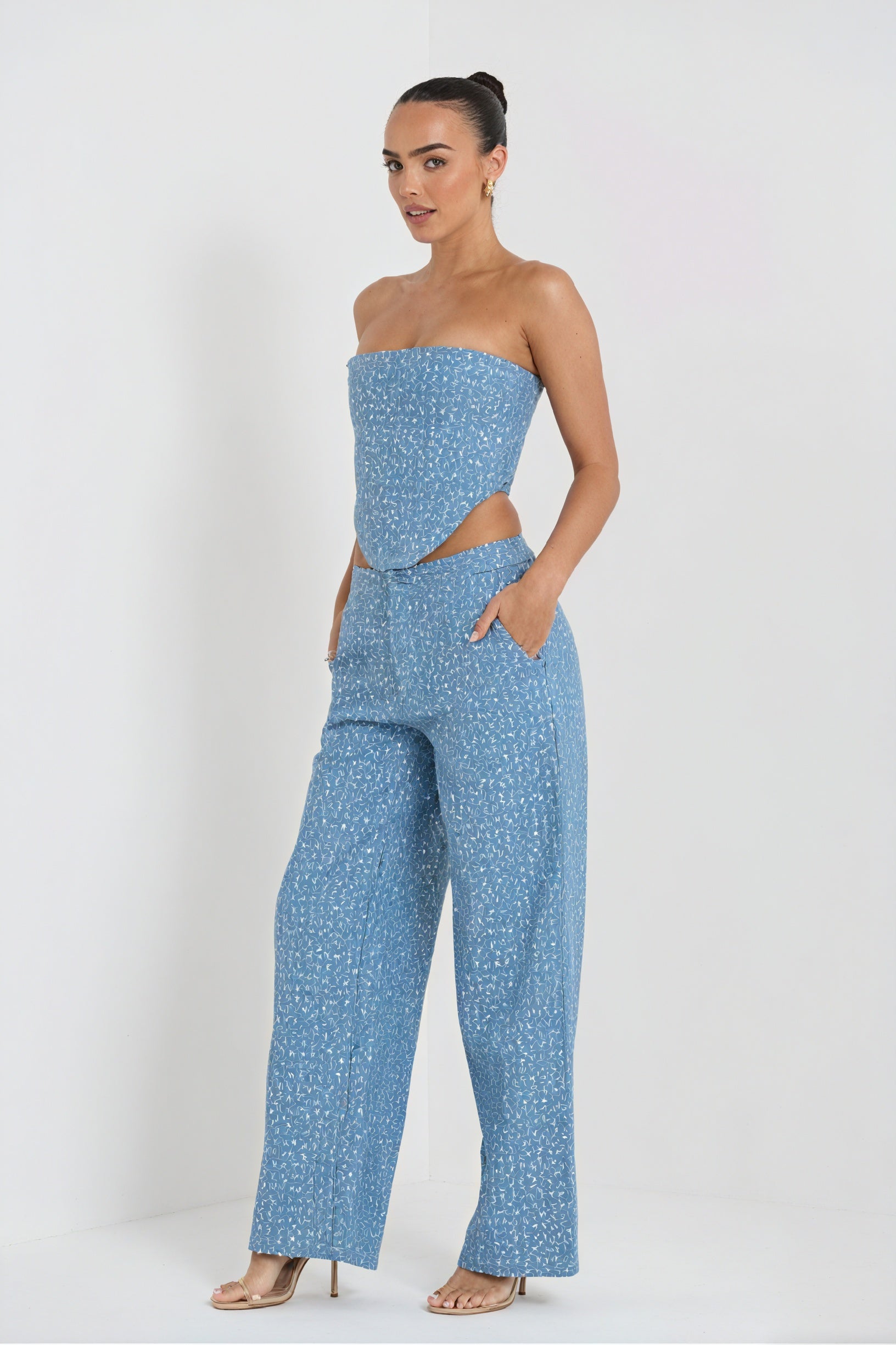 Paillet Aftenensemble med Corset-Top
