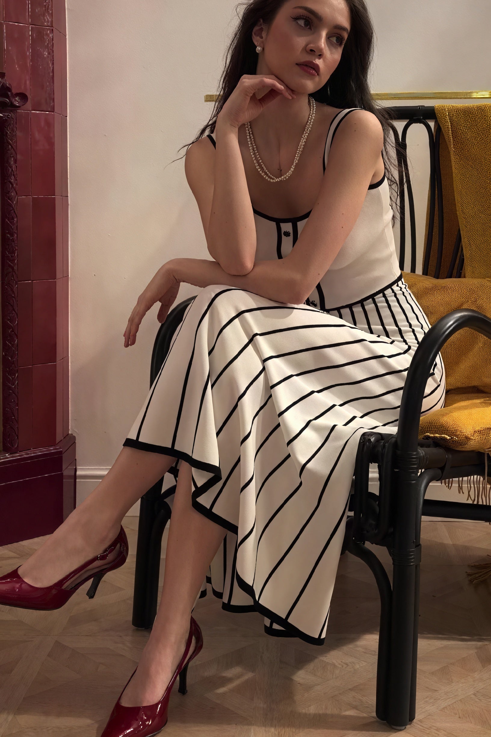 Stribet Midi Kjole med Knapper
