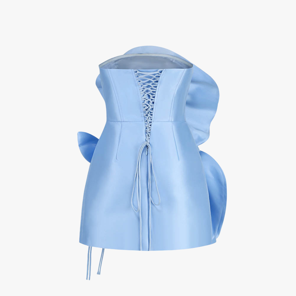 Skulpturel Mini Kjole med Rosetter