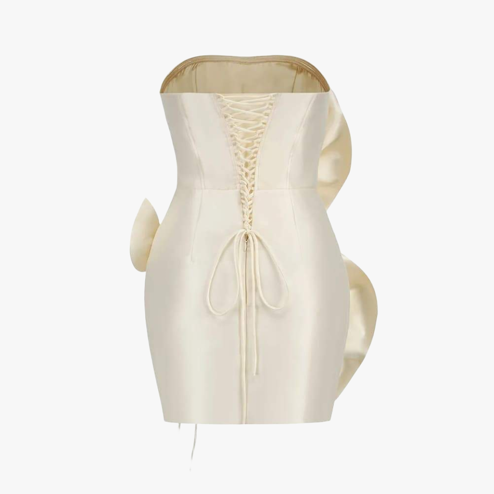 Skulpturel Mini Kjole med Rosetter