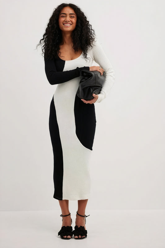 Asymmetrisk Strikkjole - Moderne Elegance