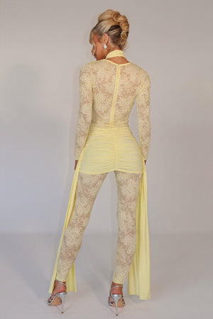 Floral Cocktailkjole med Transparente Ærmer