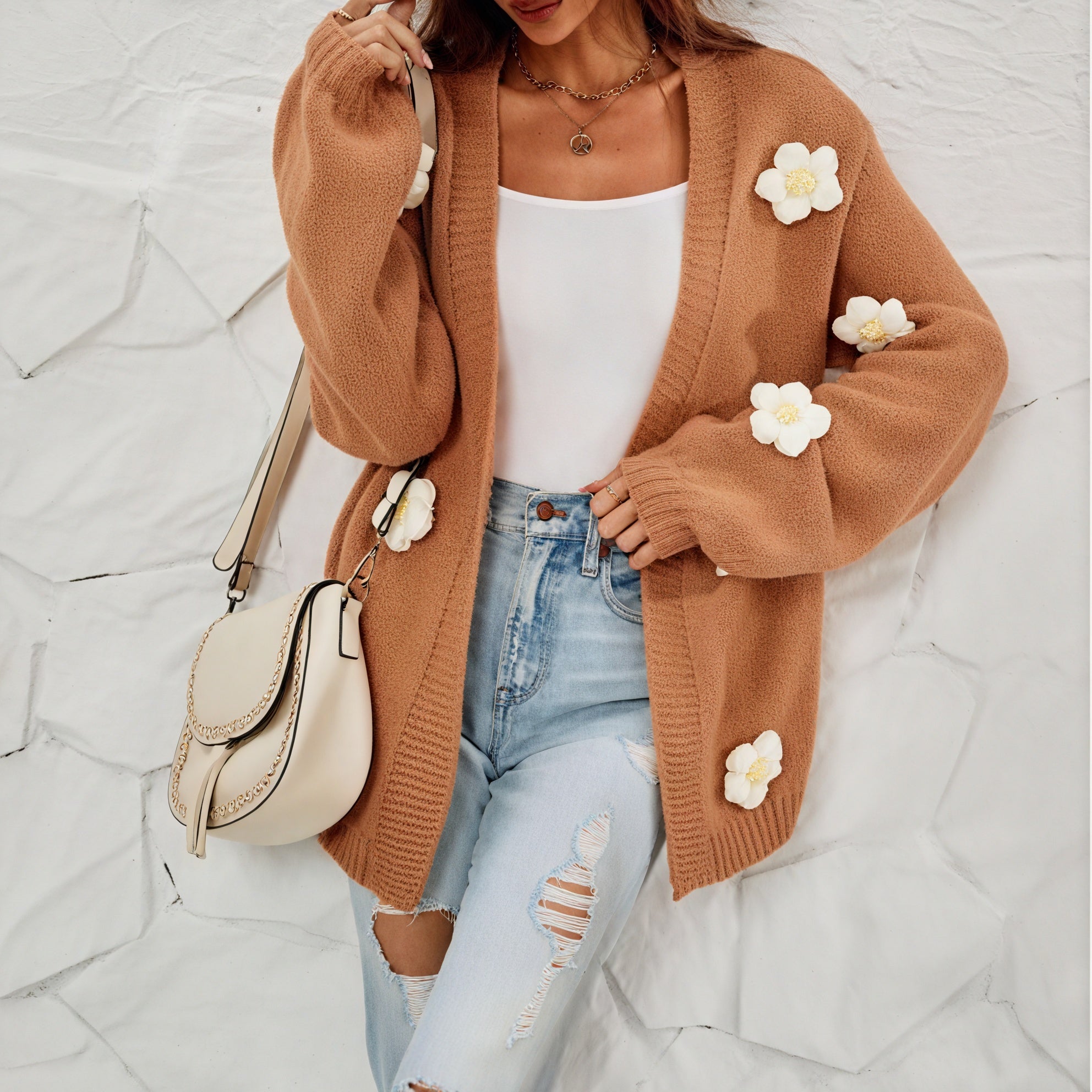 Blød Cardigan med Blomsterdetaljer
