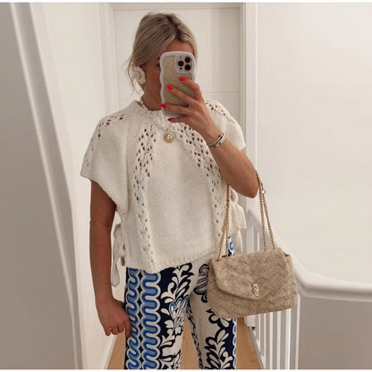 Strikket Top med Åbent Mønster og Bådudskæring