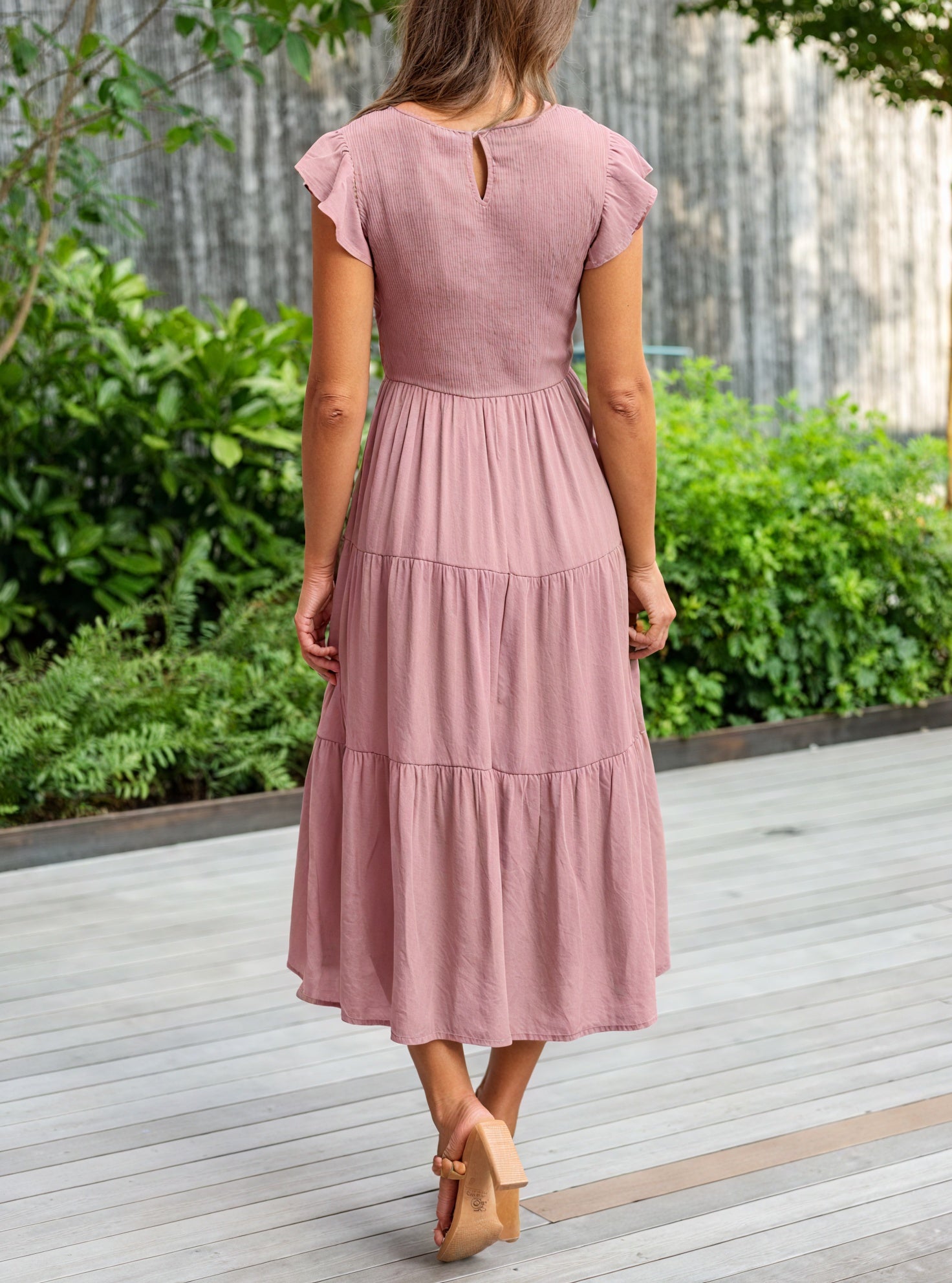 Damer Kjole Lagdelt Skørt Flæseærmer Let Fald Komfortabel Pasform Sommer Casual Stil-81634-705bb2d7-229a-42a9-8f86-a547f807efc4