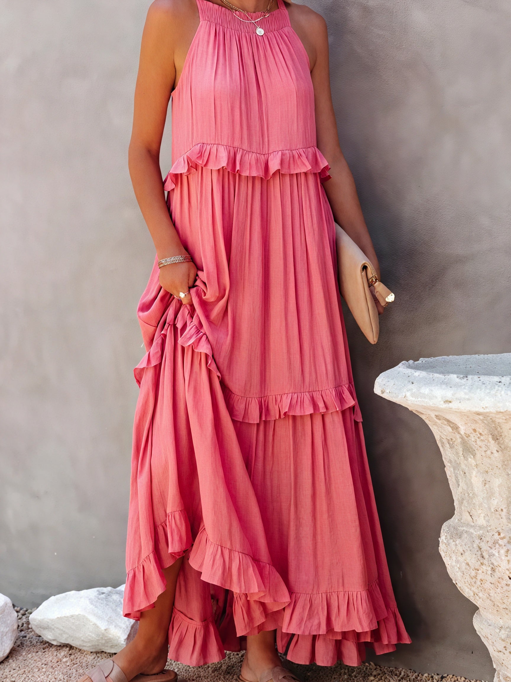 Maxikjole med Halterneck, Flæsedetaljer, Let Fald – Perfekt til Sommer og Afslappet Elegance-81649-151f53af-c888-413b-b190-900fa9c62e87