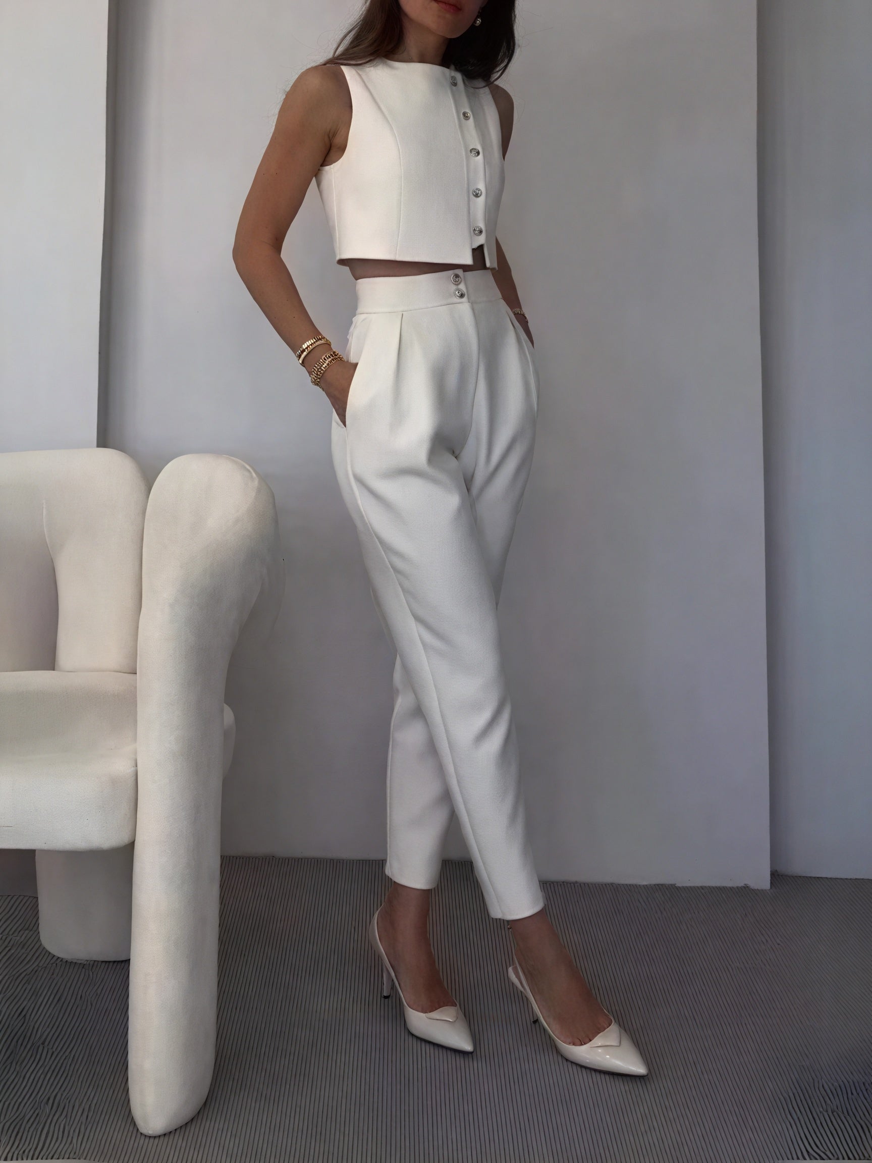 Minimalistisk Sæt - Crop Top & Højtaljede Bukser