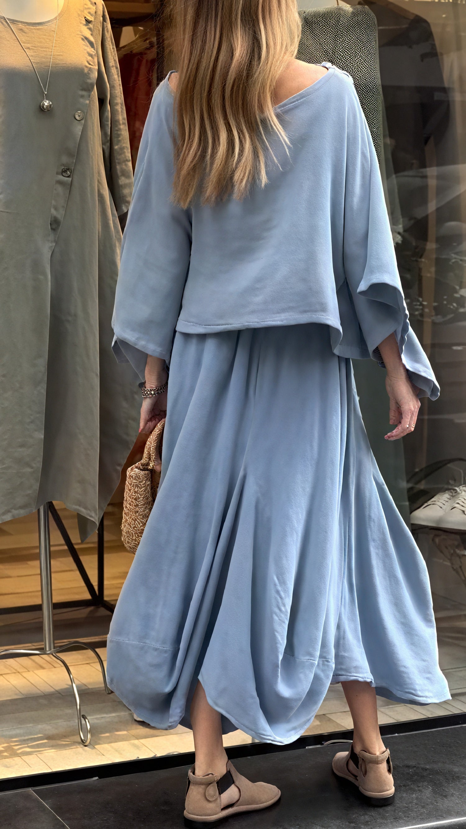 Dame Todelt Sæt – Afslappet Pasform med Lommer & Snøre i Taljen-81991-11274bf4-e7f3-4da1-a51a-4adba07bad40