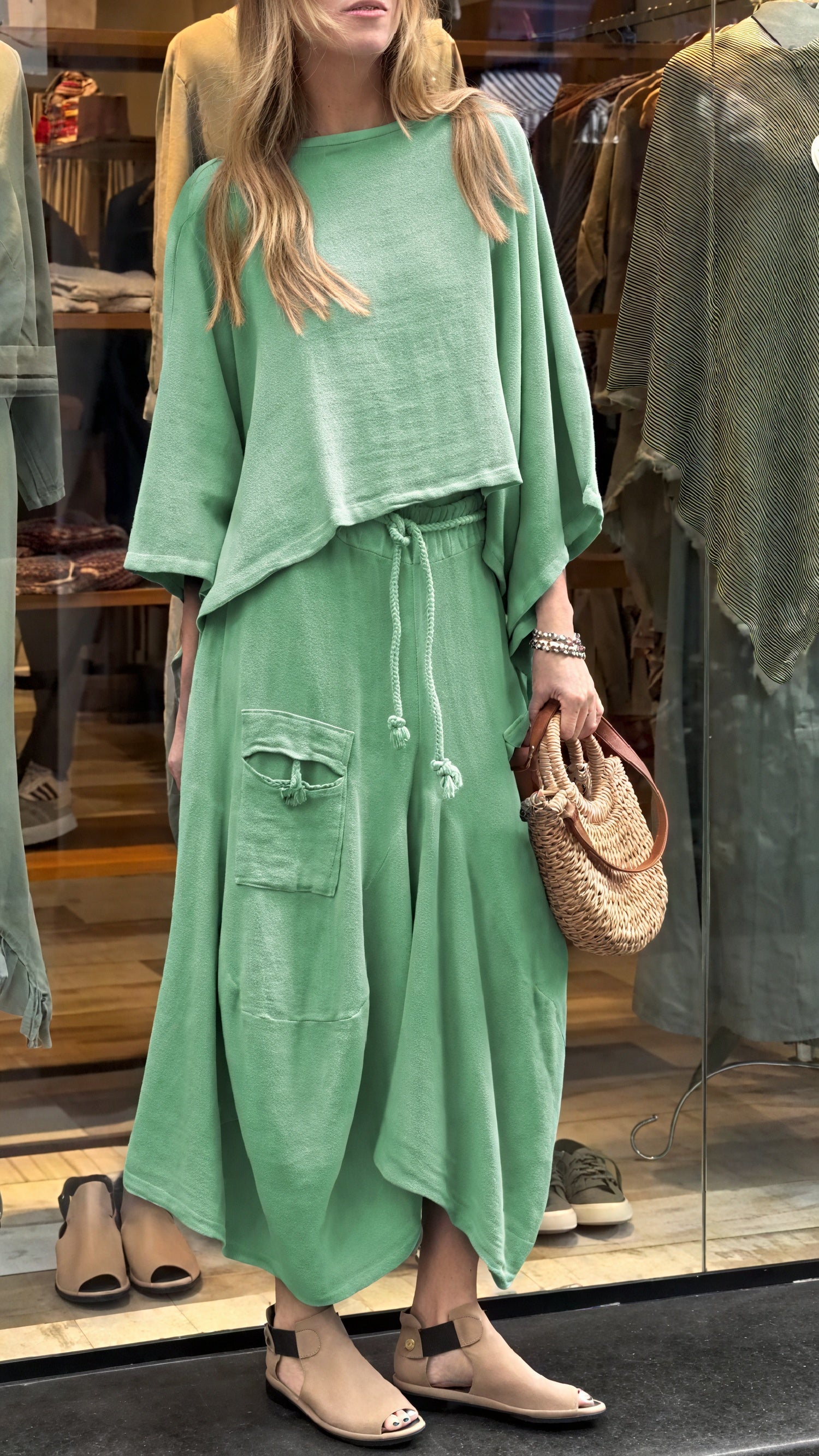 Dame Todelt Sæt – Afslappet Pasform med Lommer & Snøre i Taljen-81991-8093b152-75a4-45ae-82b9-a61df4200235